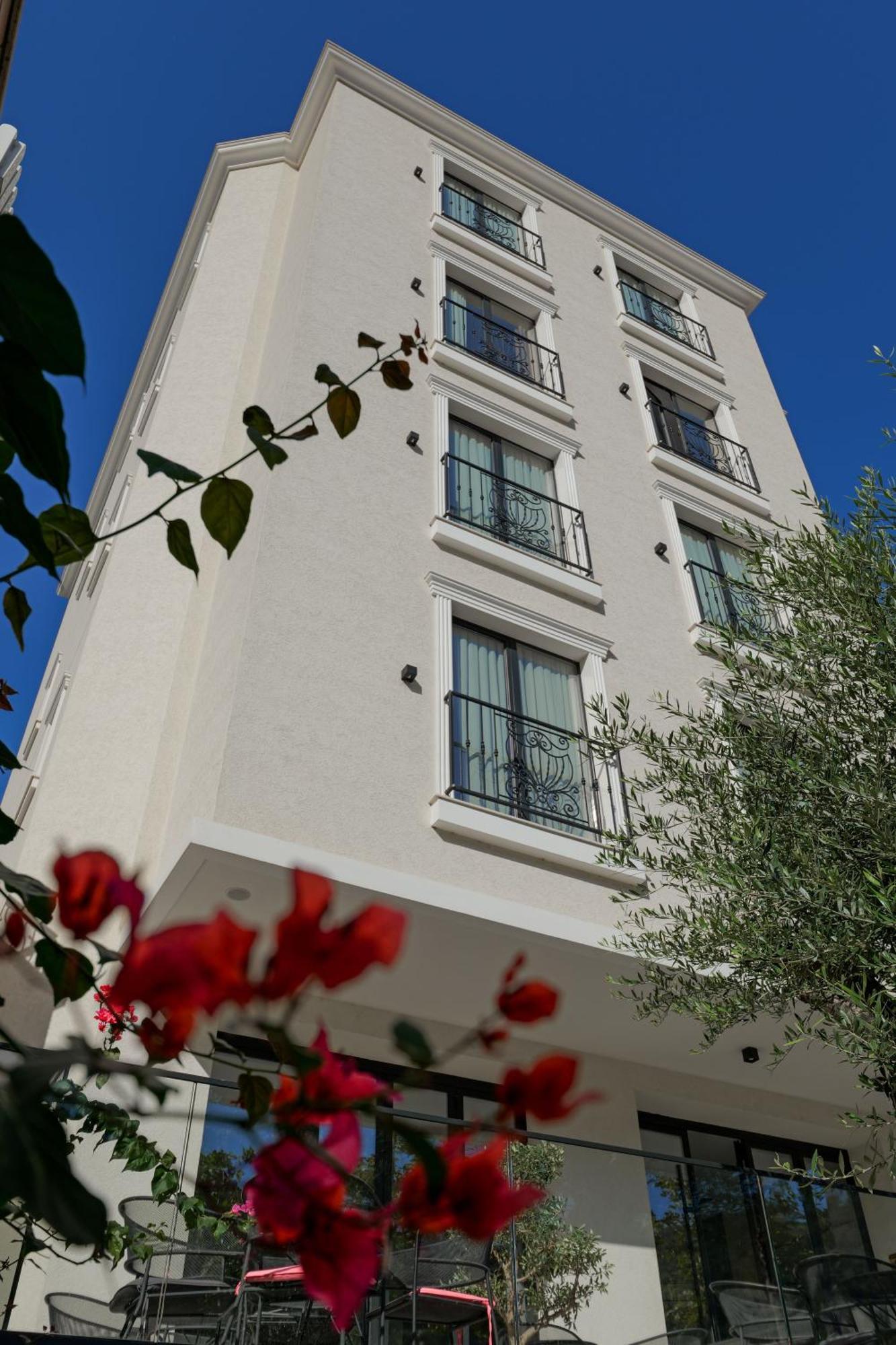 Hotel Central Vlore Bagian luar foto